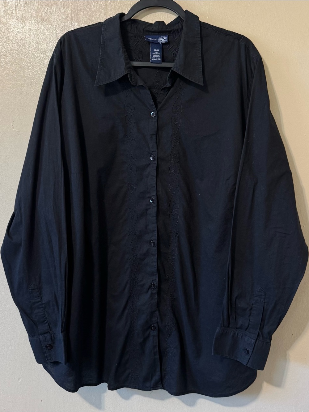 Vintage plus size black 100% cotton embroidered button down